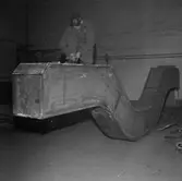 Vretstorpsverken, interiör, en man.