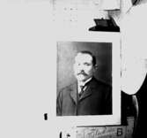 En man.Reproduktion efter ett porträtt.Beställare: Filip Andersson.