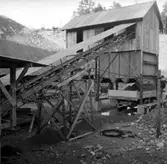 Stenkrossen.
Nilsson & Westberg.