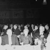 Oscarias 50 årsjubileum.Interiör, grupp.