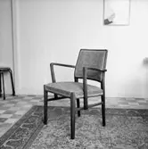 En stol.
Wigrell & Co.