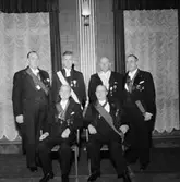 Svarta Örns ordens styrande råd, interiör, sex män.