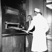 Konsum Bageriet, interiör, grupp.