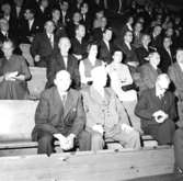 Oscarias 50 årsjubileum.Interiör, grupp.