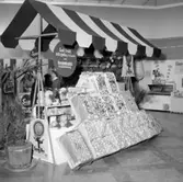 Konsthallens varumässa, interiör, Hakonbolagets fruktavdelning.