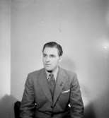 En man, bröstbild.Rune Hammargren