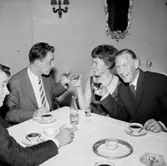 Prisutdelning på restaurang City.
Wigrell & Co.