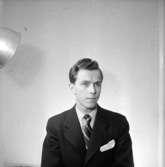 En man, bröstbild.Gustafsson & Görtz personal.