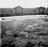 Vretstorpsverken, tröskverk eller småbrukarverk.
Fabriksbyggnad.