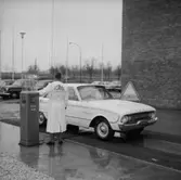 Ate Lockheed broms-service, bilverkstad, exteriör, en man.