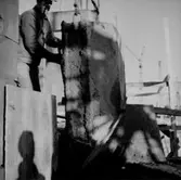 Byggnadsarbete, en man.
Örebro söder.