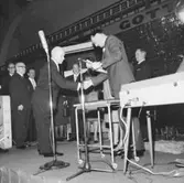 Oscarias julfest på Idrottshuset.