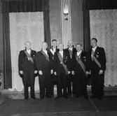 Svarta Örns ordens styrande råd, interiör, sju män.