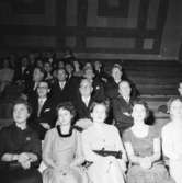 Oscarias 50 årsjubileum.Interiör, grupp.