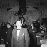 Oscarias 50 årsjubileum.Interiör, grupp.