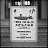 Trollhättan. Utställning: Fornminnesvård - Fornkyrkogård 7/7-14/9.