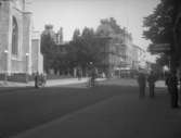 Örebromotiv: Drottninggatan norrut, Nicolaikyrkan.
27 augusti 1940.