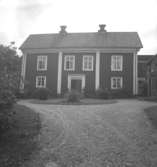 Järnboås prästgård.
21 juli 1945
