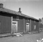 Östa, bostadshus.
26 april 1948.