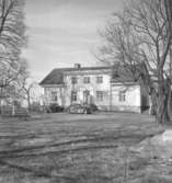 Bostadshus.
14 april 1952.