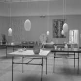 Örebro läns museum, utställningen Glas och textil, Orrefors, Sofia Widén och Alice Lund.
9-20 oktober 1954.