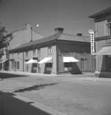 Bostadshus och affärsbyggnader. Kungsgatan 36, Lindesberg.
juli - augusti 1955.