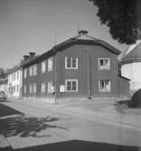 Bostadshus. Hospitalsgatan 11, Askersund.
juli-december 1956.