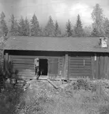 Finnåkvarn, byggnad.
4 augusti 1956.