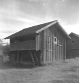 Skyttetorp, byggnad.
25 juli 1956.