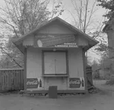 Kiosk på Kanalvägen 18.
Oktober 1964.