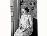 Porträtt av Julia Lidholm, hembiträde hos familjen Winqvist, 1929-11015--1935-11-12.