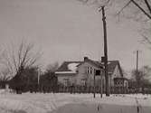 Villa. Fastarpsvägen, Tvååker Exteriör. Karl Johanssons El-firma, bostad. Fotot troligen från 1941-1942.