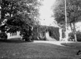 Tyble gård i Almby.
Blden är införd i Nerikes Tidningen 1/8 1938, 