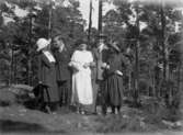 Grupp fem personer (tre kvinnor och två män).Karl Hedström