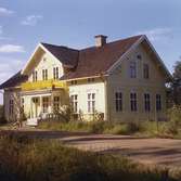 Bystad skola
Huset 1968, efter ommålning.
Obs. att nya fönsterbågar började monteras detta år med fortsattes under 1969.