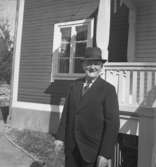 Bostadshus, en man.
Gustaf Gustafsson
20 april 1944.