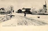 Gökhems Korsväg. Lanthandel och väderkvarn i Gökhem. Väderkvarnen var kvar till omkring 1915.