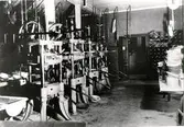 Rantens Strå- & Filthattfabrik.  Hydrauliska pressar för maskinpressning.
