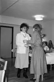 Gospelkören Seier från Mölndals vänort i Norge gästar Kållered, år 1984. Körledarna Björg Höyang och Eva Karlsson.

För mer information om bilden se under tilläggsinformation.