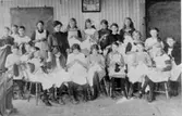 Slöjdflickor i Brunnhems skola.