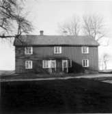 Leaby Övergård.