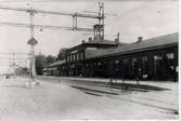 Järnvägen. Centralen. Bangården. S.J. Falköping. Gamla stationen men efter elektrifieringen 1927-28.
