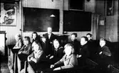 Skolklass. Framifrån: Doris Artursson, Gerda Karlsson, Ulla Olsson, Irene Ivarsson, Gilda Wilander, Eja Johansson, Karin Rydberg, Karl Johansson, Karl Lövgren, Allan Johansson, Ingemar Strand.