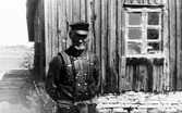 Kalkarbetare Fält vid sin stuga.