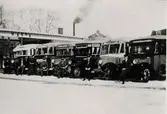 Kv. Smeden Trädgårdsgatan 27. Busscentral och bensinstation omkring 1930.