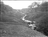 Lovene by, Skattegården. Erosionsdalen 