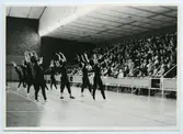 Husmodersgymnastiken firar 25-årsjubileum i oktober 1969 med gymnastikuppvisning i Sporthallen.