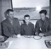 Halsring från bronsåldern vid Skedemosse, 8/8 1960.