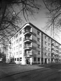 Hörnhuset Södra vägen-Smålandsgatan. Ingenjör Ivar Tegnanders bostad. Fastigheten var färdigbyggd c:a 1934 - 35.