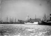 Hamnen i Trelleborg 1924.
	Metallutfällning, fingeravtryck lätta repor, fläckar